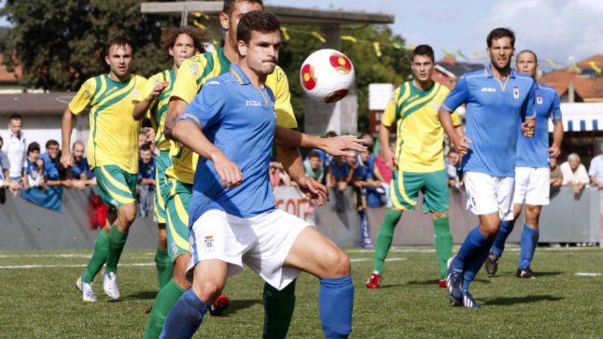 Pardo en un partido con el Real Oviedo