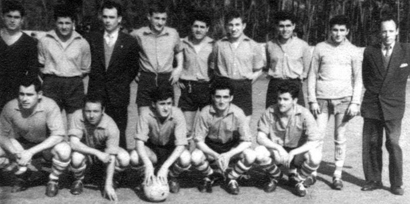 Antonio Goldar y Manuel Durán Sueiro, tercero y cuarto por abajo empezando por la izquierda. | RT COLECCIÓN