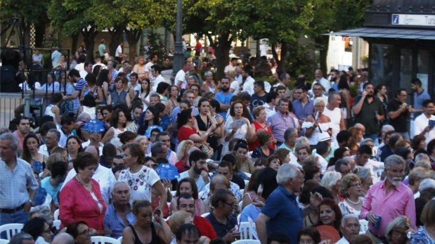 La Policía vigilará que no se haga botellón en los distintos escenarios de la Noche Blanca del Flamenco