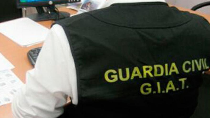 Un agente del GIAT. // Guardia Civil