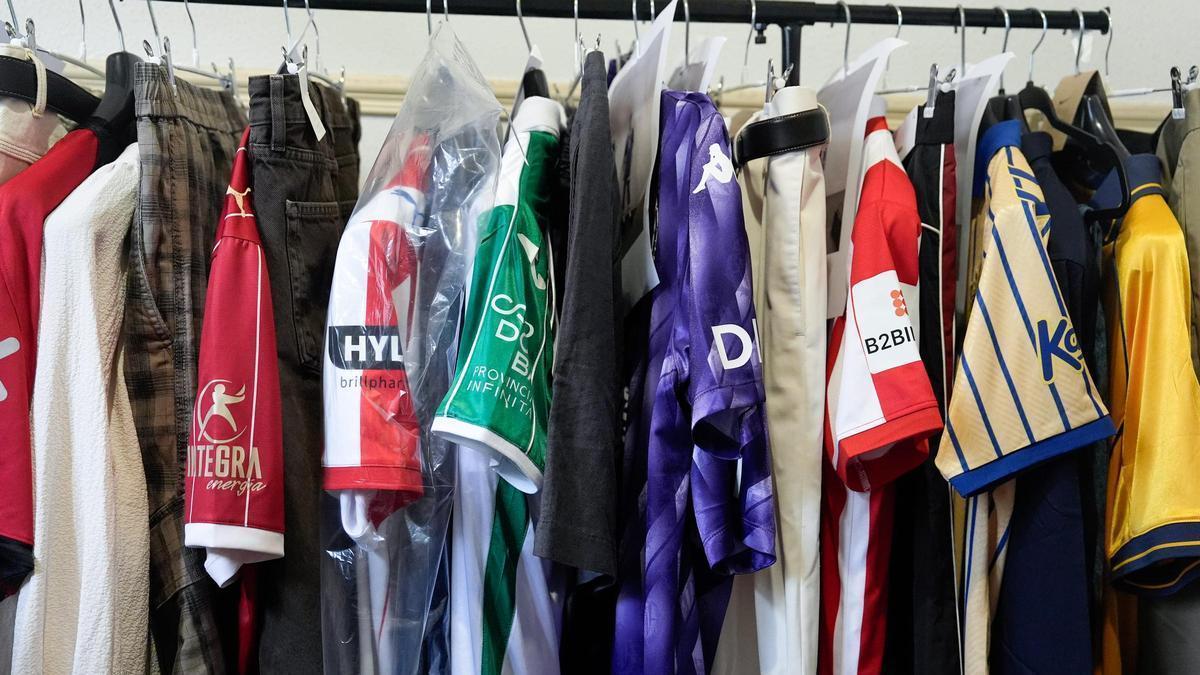 CAMISETAS RETRO | LaLiga se sube a la pasarela para presentar las camisetas vintage de la Jornada Retro: «La colección que nunca pasará de moda»