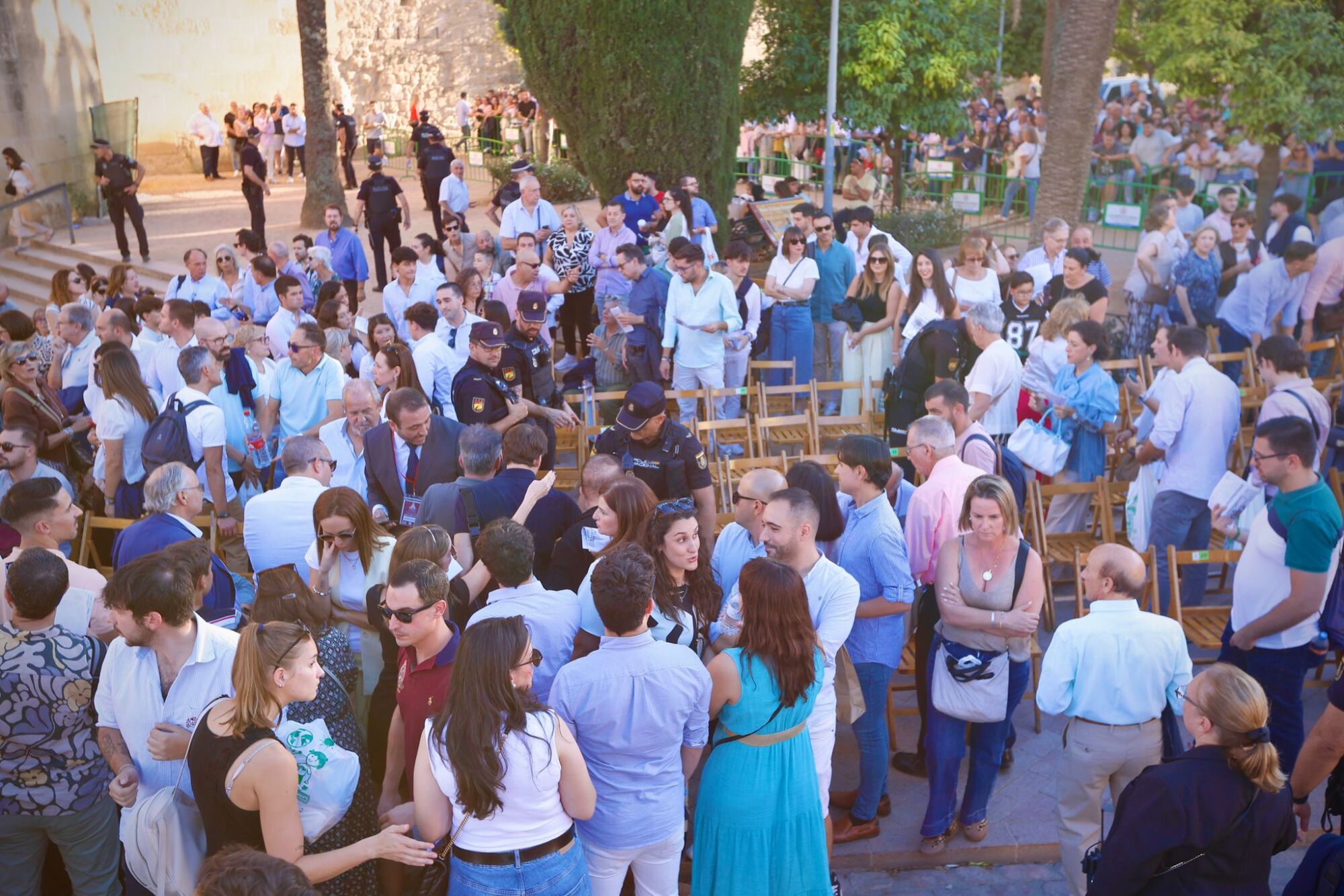 Bulla en las calles la tarde del Magno Vía Crucis