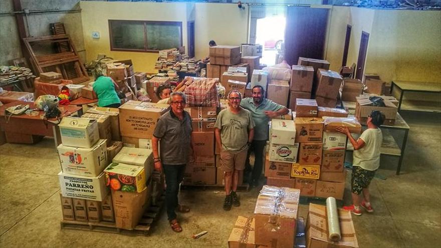 12.000 camisetas para niños de Guinea