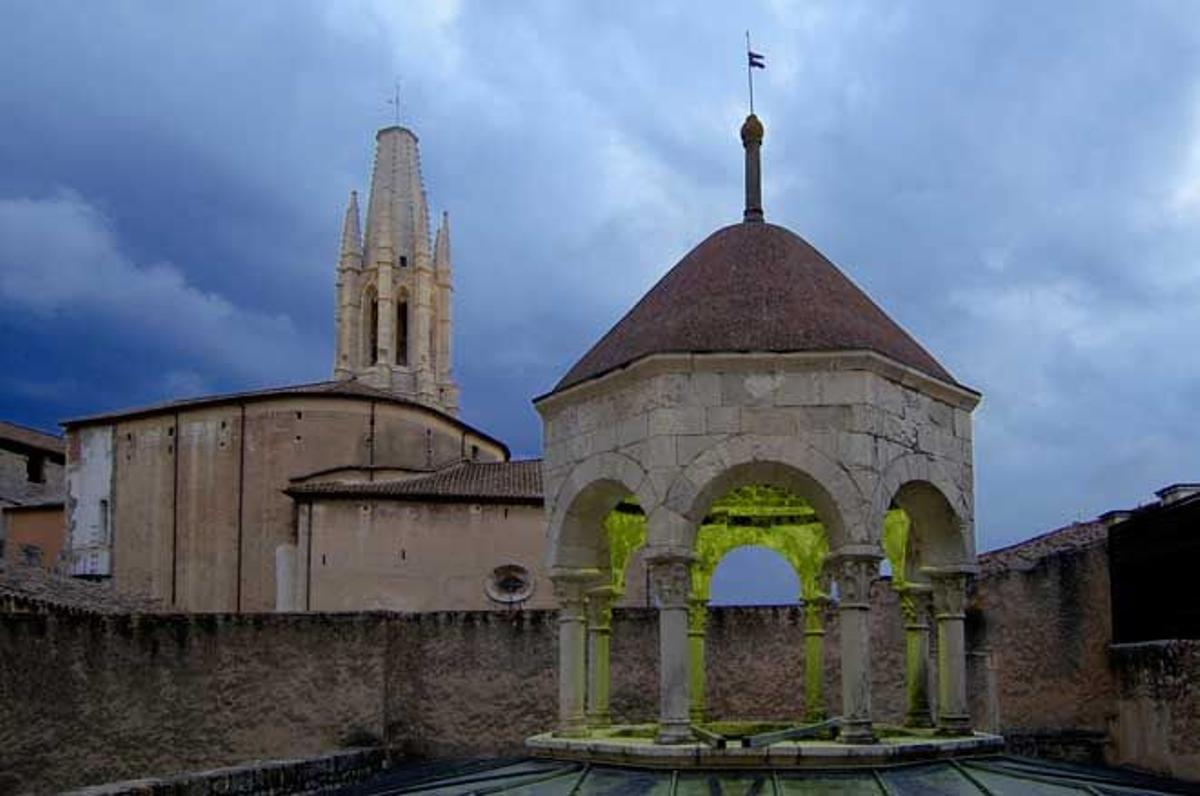 Baños arabes y iglesia de Sant Feliu