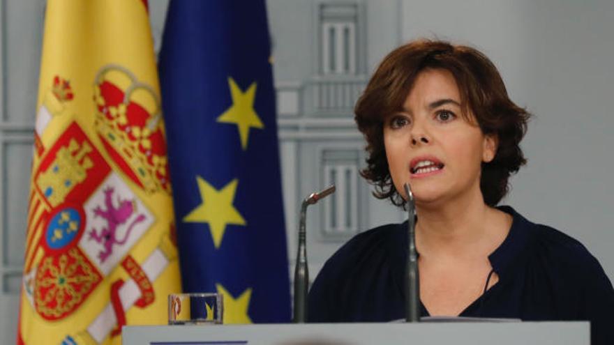 El Gobierno pide a la Generalitat que cese "la farsa" del referéndum