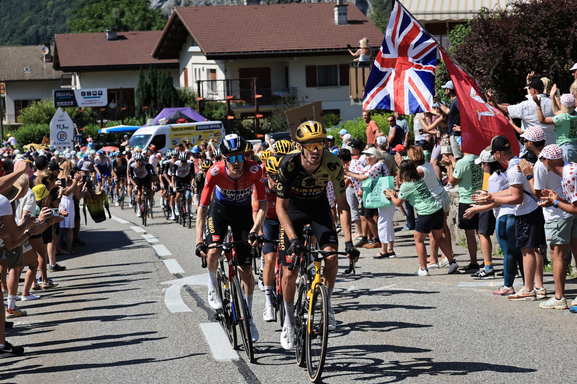 IMÁGENES | Las mejores imágenes de la etapa 15 del Tour de Francia