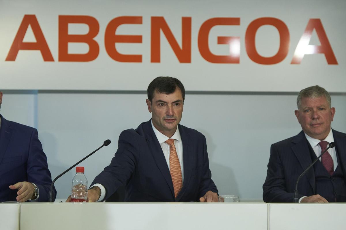 Archivo - El presidente de Abengoa, Clemente Fernández, durante Junta de Accionistas Ordinaria de Abengoa a 16 de noviembre de 2021 en el Palmas Altas en Sevilla (Andalucía, España) Archivo - El presidente de Abengoa, Clemente Fernández, durante Junta de Accionistas Ordinaria de Abengoa a 16 de noviembre de 2021 en el Palmas Altas en Sevilla (Andalucía, España)