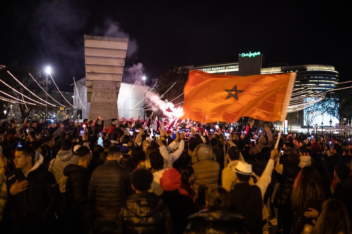 La celebración de la victoria histórica de Marruecos en el centro de Barcelona