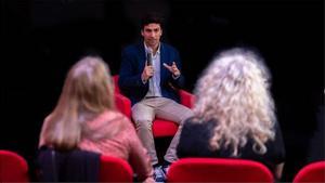 Luis Ybarra, nuevo director de la Bienal de Flamenco de Sevilla, durante una charla ofrecida en el Instituto Cervantes de Manchester, Reino Unido.