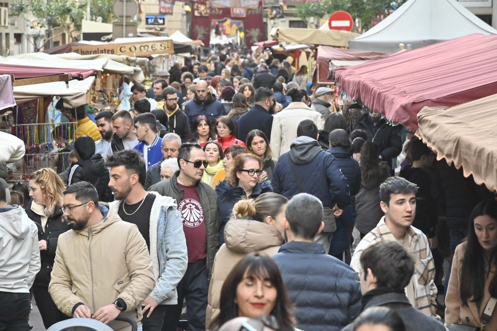 Acércate en imágenes al mercado medieval de Vila-real