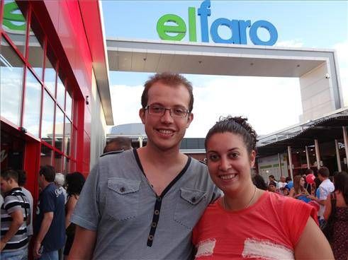 Inauguración del centro comercial El Faro de Badajoz en imágenes