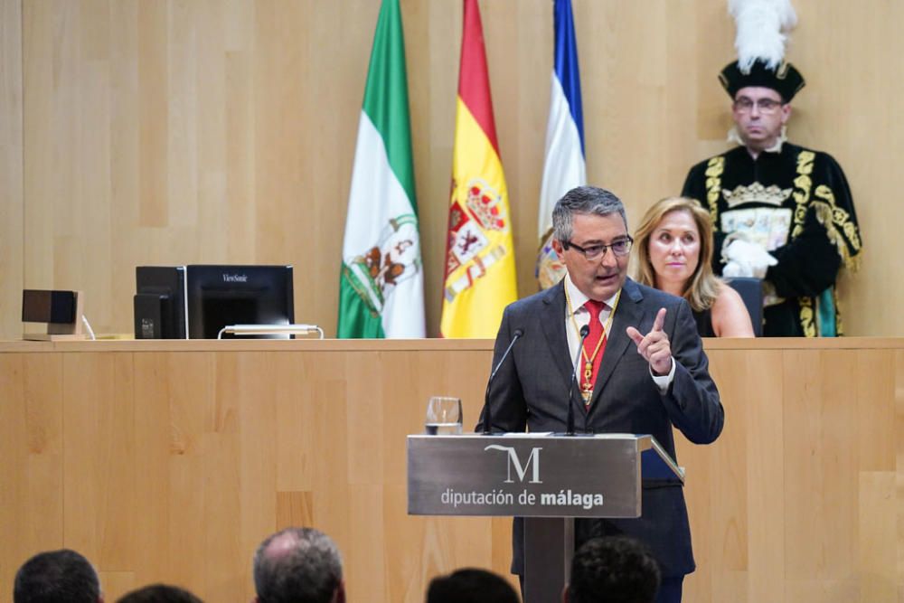 El candidato propuesto por el Partido Popular, Francis Salado, ha sido elegido este miércoles como presidente de la Diputación de Málaga en el transcurso del pleno de investidura.