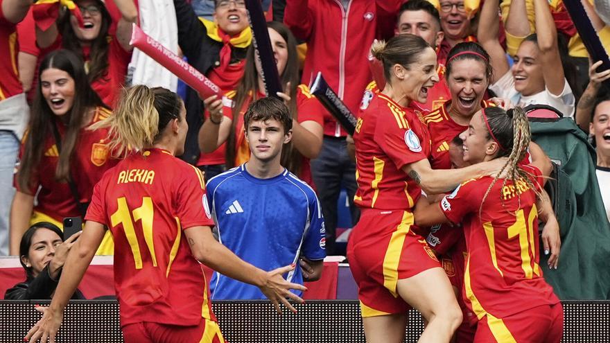 ¿Cuándo juega España contra Inglaterra? Fecha, horario y dónde ver la clasificación para el Mundial 2027 gratis por TV y en directo