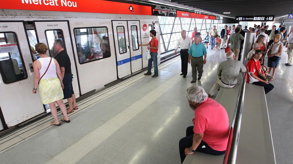 Dos acusados de un asesinato en el metro de Barcelona se sientan en el banquillo
