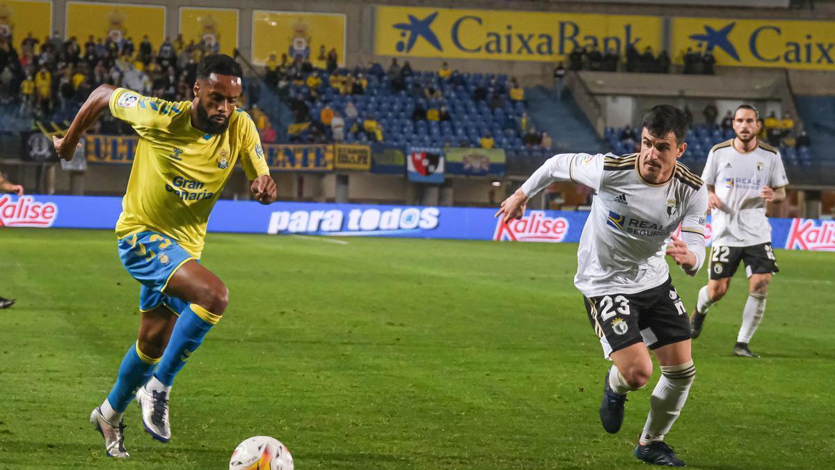 Hernani Santos, en acción durante el partido frente al Burgos.