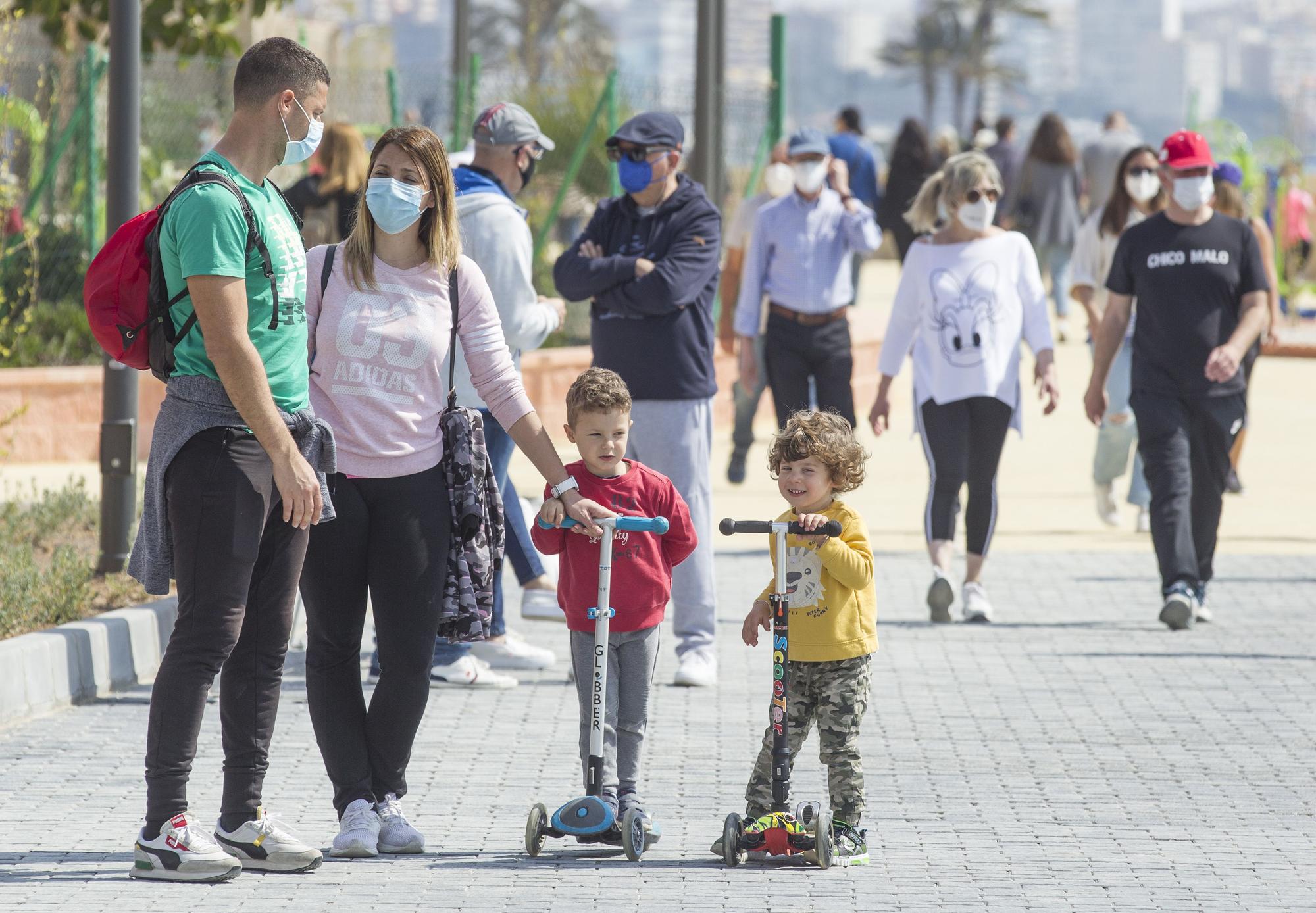 Así se ha celebrado el Domingo de Mona en Alicante