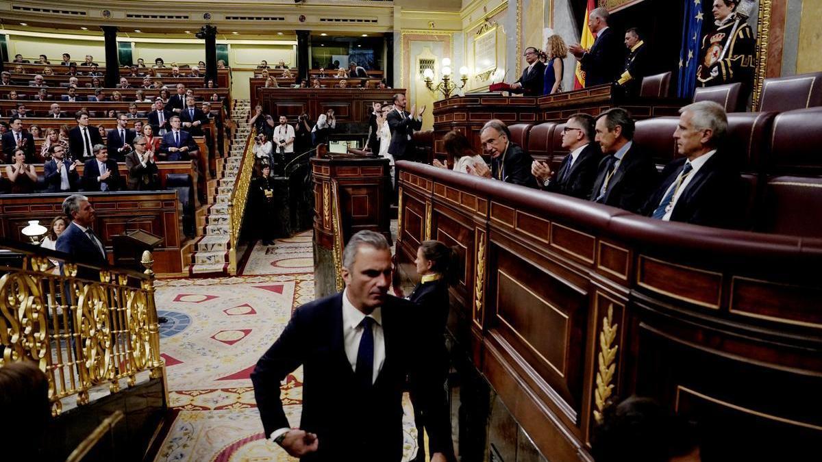 El presidente de la República de Colombia, Gustavo Petro Urrego ofrece un discurso en el Congreso ante los diputados. Ortega Smith y Diputados de Vox abandonan él hemiciclo.