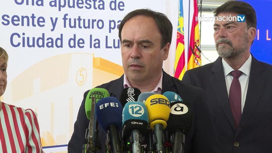 Pérez Llorca avisa en la cuarta semana de huelga: "Si se quiere pactar no debe haber coacciones"
