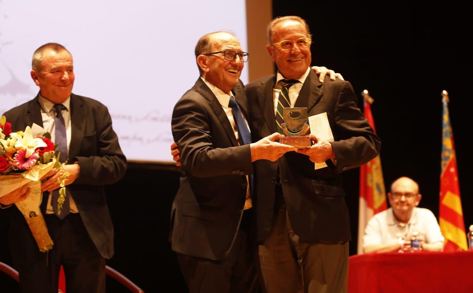 Paco Santiago recibe el premio José Ramón García Antón a la Buena Gestión Hídrica