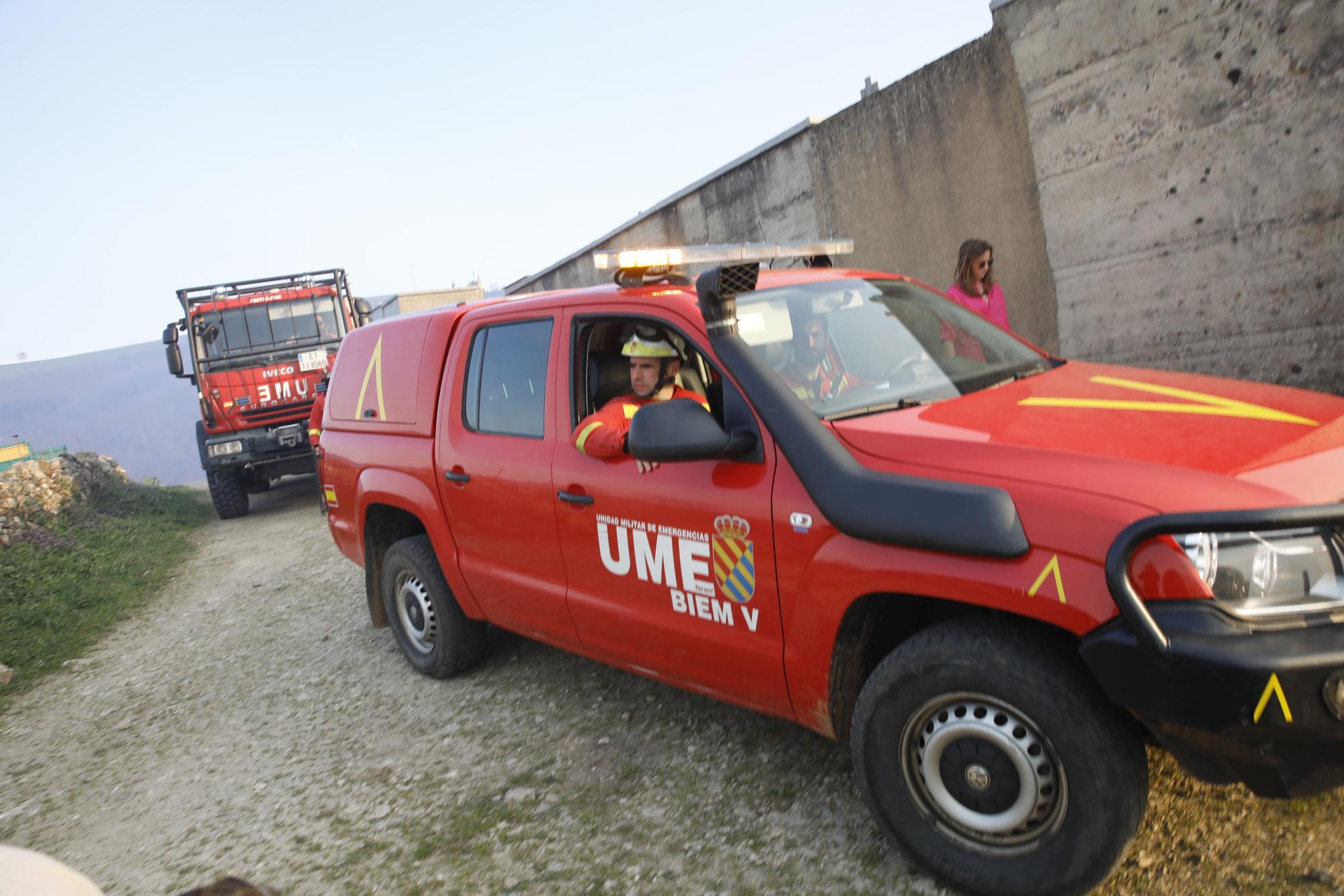 Las imágenes del preocupante incendio en Tineo