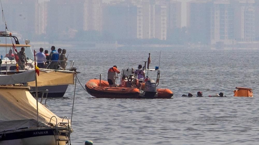 S'estavella una avioneta de l'Exèrcit al Mar Menor