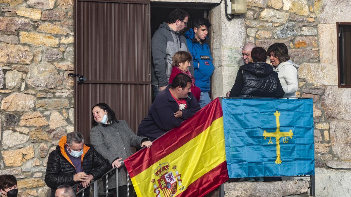 Pueblo Ejemplar 2021: La Familia Real visita Santa María del Puerto, en Somiedo