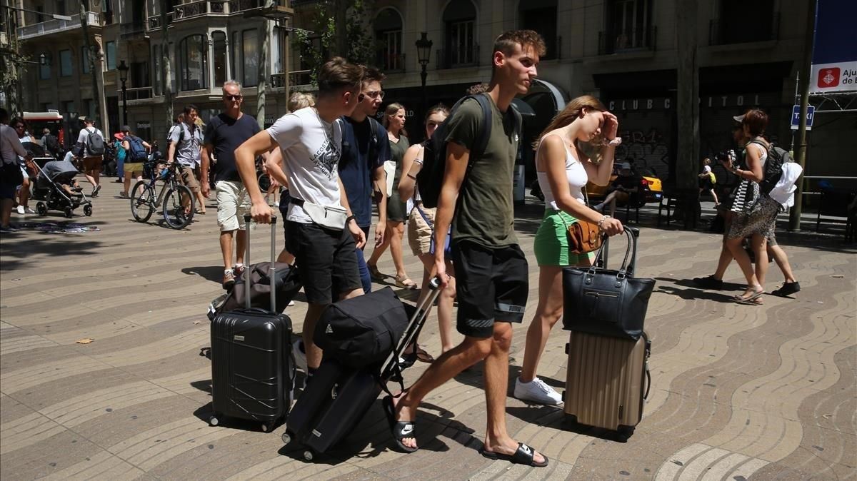 zentauroepp49291880 barcelona 01 08 2019 barcelona tema dia turistas por bar190801213319 zentauroepp49291880 barcelona 01 08 2019 barcelona tema dia turistas por bar190801213319