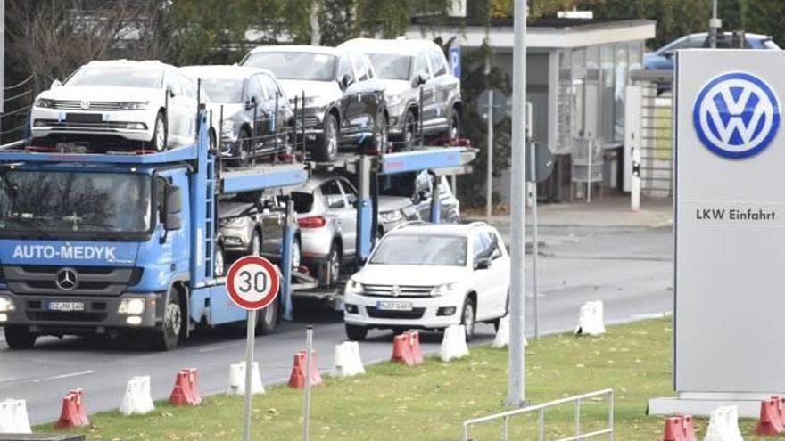 Volkswagen dará mil dólares a cada afectado en EE UU