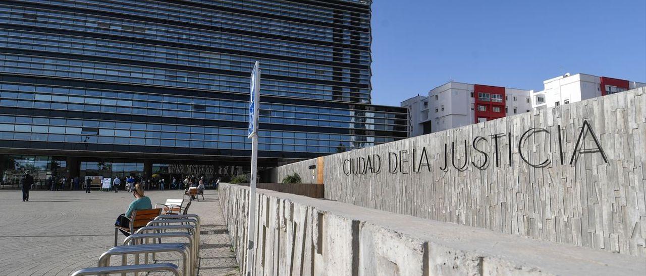 La jueza ordena el internamiento terapéutico de un menor en Gran Canaria por una presunta agresión sexual a su madre