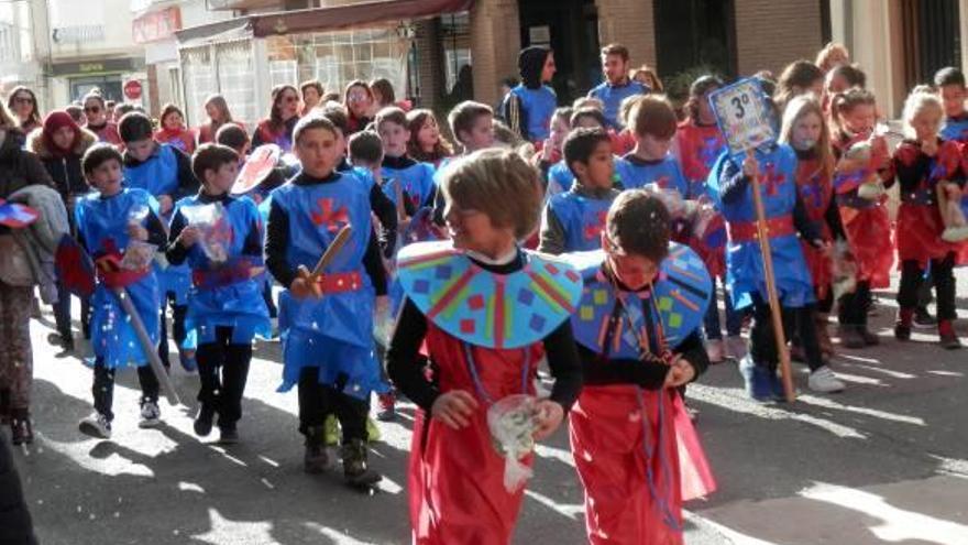 El colegio de Navarrés celebra el carnaval