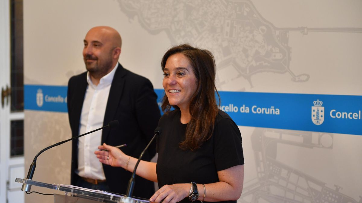 José Manuel Lage e Inés Rey, en el Palacio Municipal de María Pita.