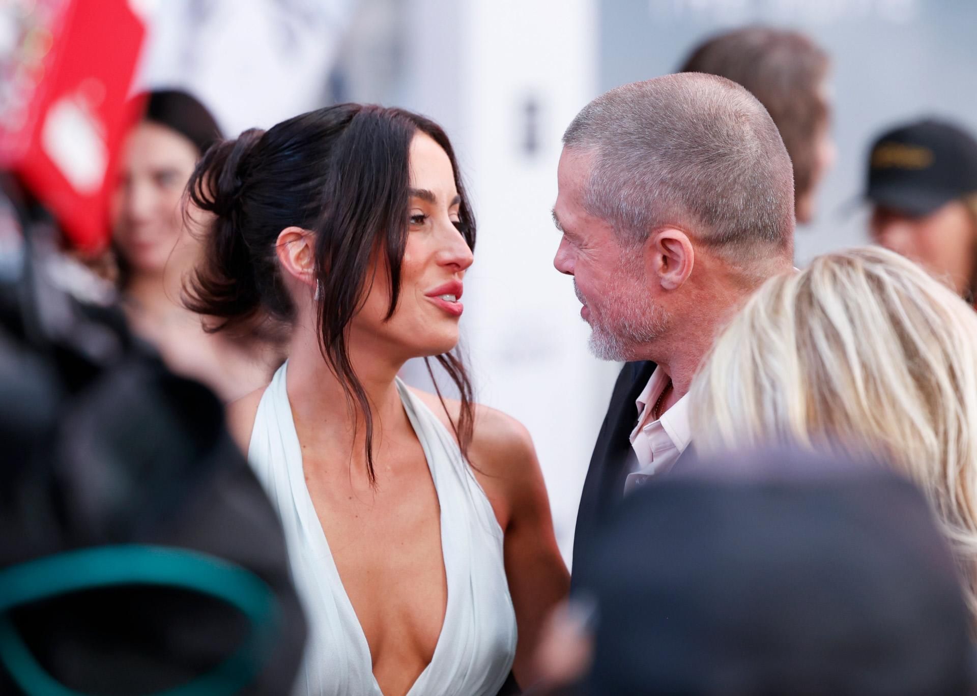 Inés de Ramón y Brad Pitt estarían 'estancados' en su relación