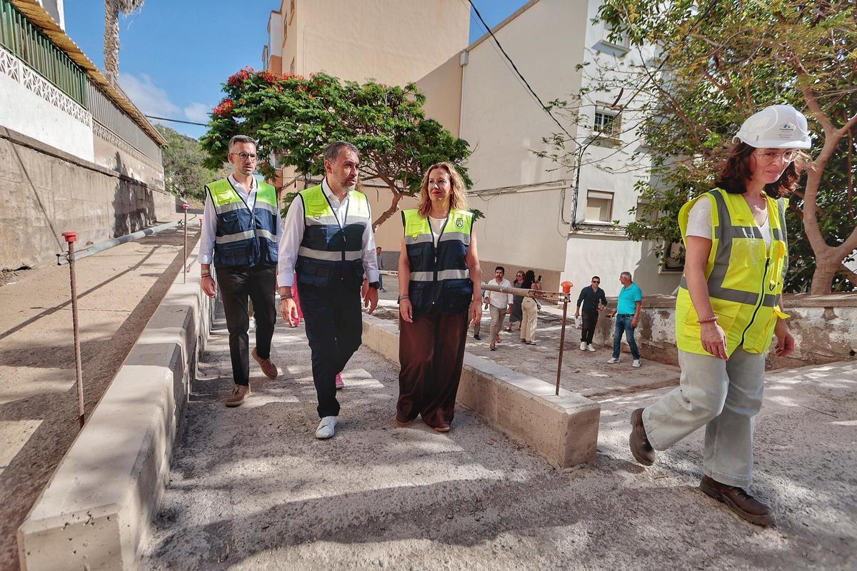 Obras de accesibilidad en la plaza de las Mil Viviendas de La Salud