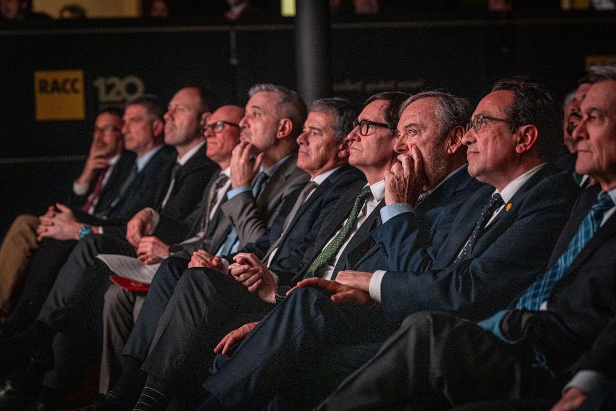 Barcelona 12/03/2026 Barcelona Celebración del 120 aniversario del RACC con la participación del presidente del RACC, Josep Mateu, y el alcalde de Barcelona, Jaume Collboni. Durante el acto se celebró la mesa redonda “La Gran Barcelona: una visión metropolitana de la movilidad”, con la participación de Maurici Lucena (presidente de AENA), Xavier Trias, Ricard Font y Gabriel Jené. Palabras clave: RACC, 120 aniversario RACC, Josep Mateu, Jaume Collboni, Barcelona, movilidad, movilidad metropolitana, Gran Barcelona, Maurici Lucena, AENA, Xavier Trias, Ricard Font, Gabriel Jené, debate, mesa redonda, transporte, infraestructuras, área metropolitana de Barcelona, movilidad urbana. AUTOR: MANU MITRU