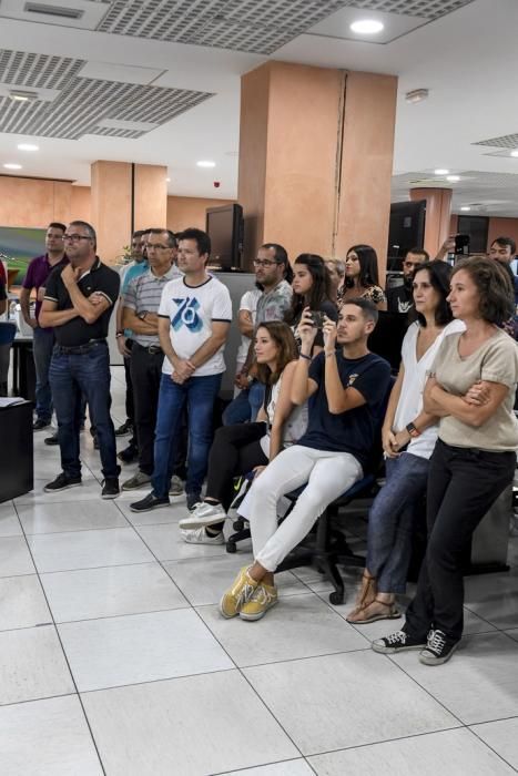 03-10-19 LAS PALMAS DE GRAN CANARIA. REDACCION. LAS PALMAS DE GRAN CANARIA. Visita de Javier Moll a la Redacción del periódico. Fotos: Juan Castro.  | 03/10/2019 | Fotógrafo: Juan Carlos Castro