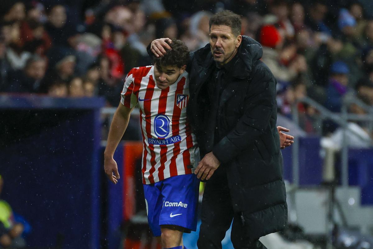 Simeone y Julián Álvarez.