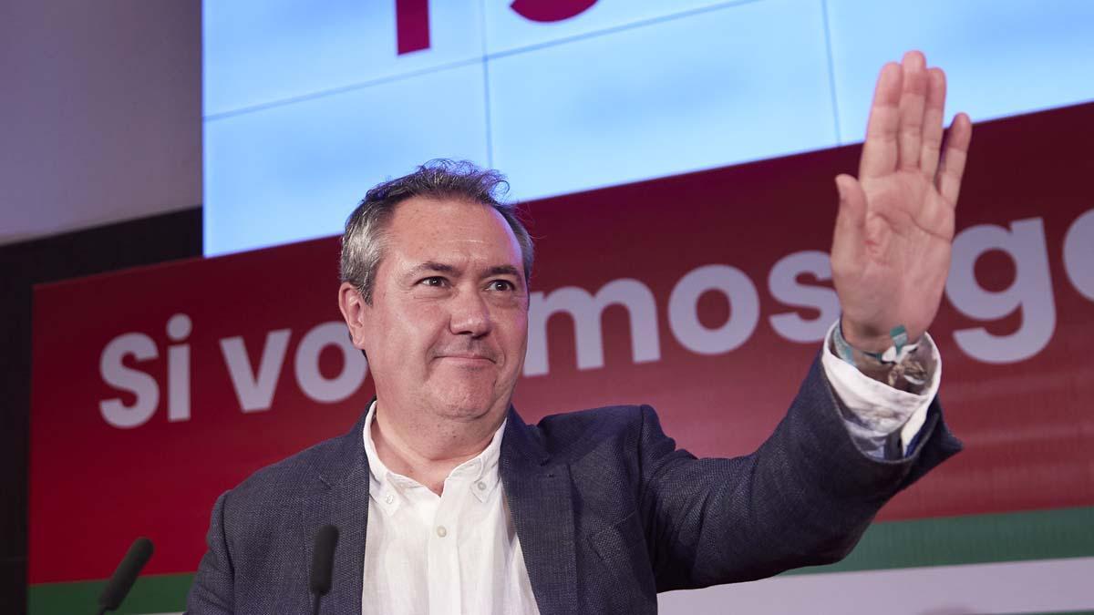 El candidato del PSOE a la presidencia de la Junta de Andalucía, Juan Espadas, durante la noche electoral en el PSOE-A tras las votaciones a la presidencia de la Junta de Andalucía en el Hotel Barceló Renamiento, a 19 de junio de 2022 en Sevilla (Andalucía, España) 19 JUNIO 2022 Joaquin Corchero / Europa Press 19/06/2022