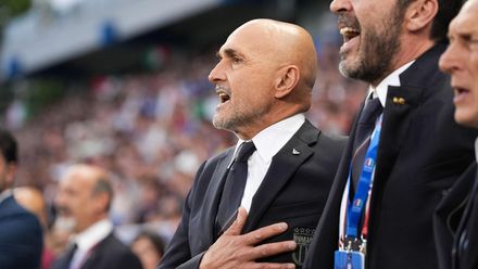 Italys Headcoach Luciano Spalletti looks on during the Uefa European Qualifiers 2026 match between Italy and Moldova (group I) at the Mapei Stadium, Reggio Emilia, Italy - June 9, 2025. Sport - Soccer . (Photo by Massimo Paolone/LaPresse)