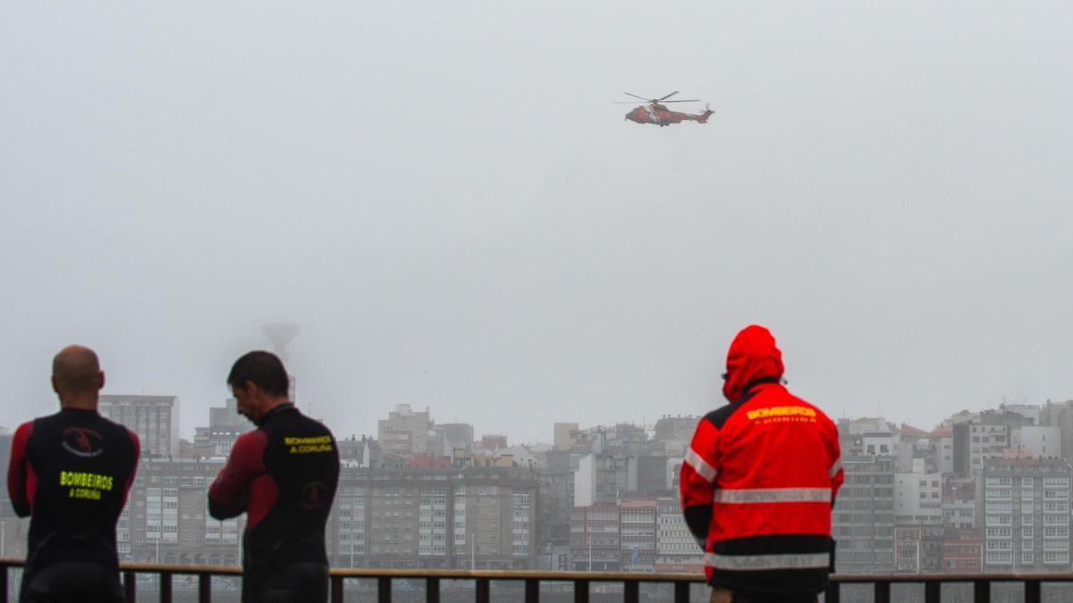 Medios aéreos, marítimos y terrestren buscan a un posible desaparecido en el Orzán