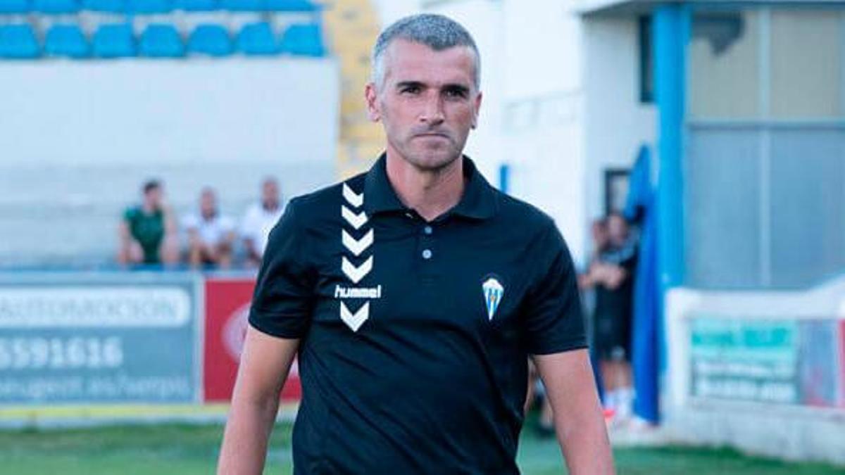 Vicente Parras, técnico del Alcoyano.