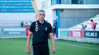 Ángel Sánchez se va y el Alcoyano hace sitio para fichajes