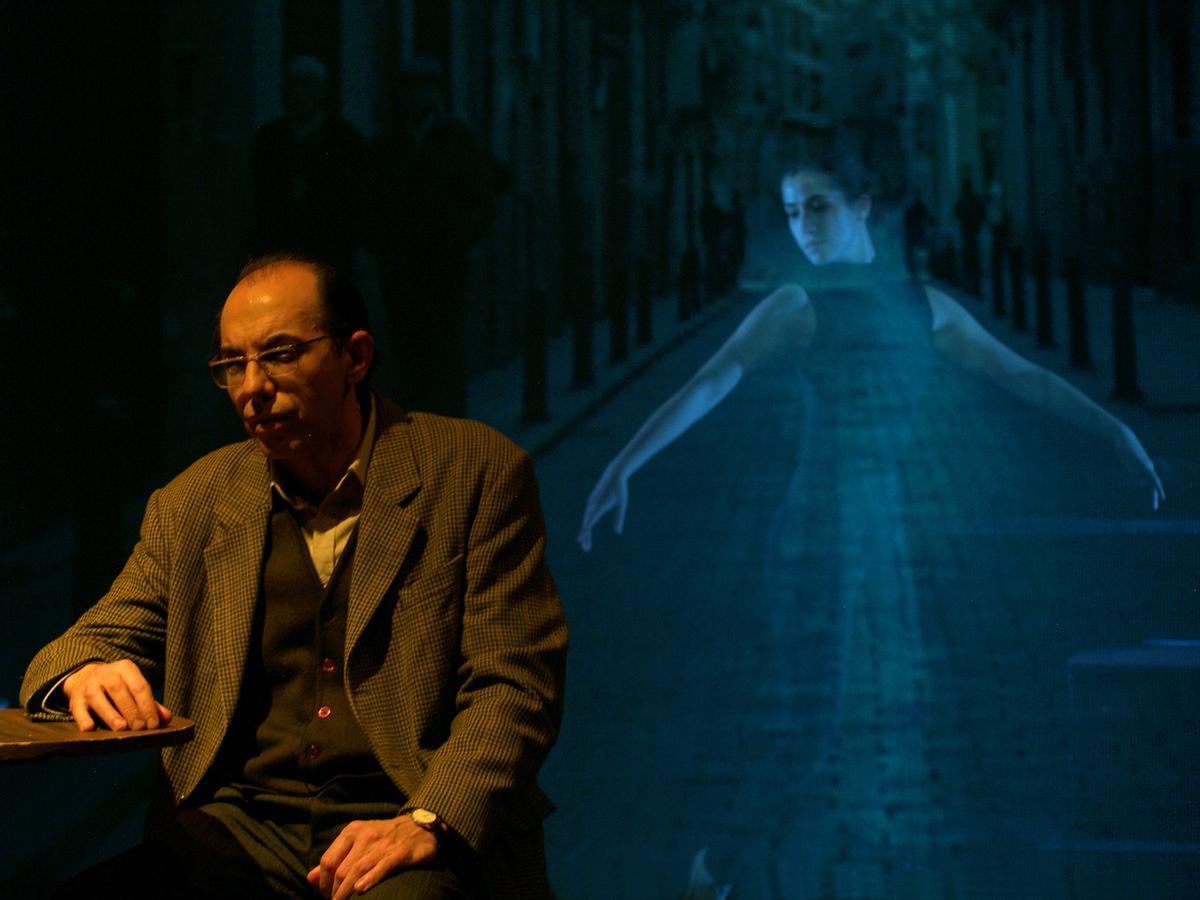 Enric Juezas interpreta a Vicent Andrés Estellés.