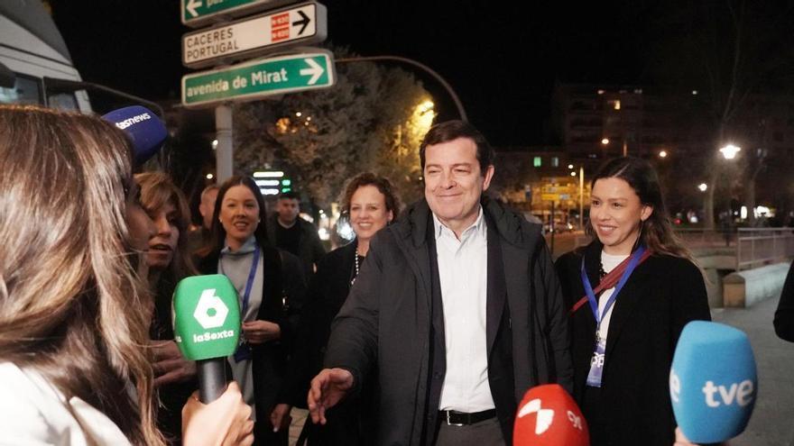 Resultados de las elecciones en Castilla y León: El PP gana pero vuelve a depender de un Vox contenido, mientras el PSOE crece