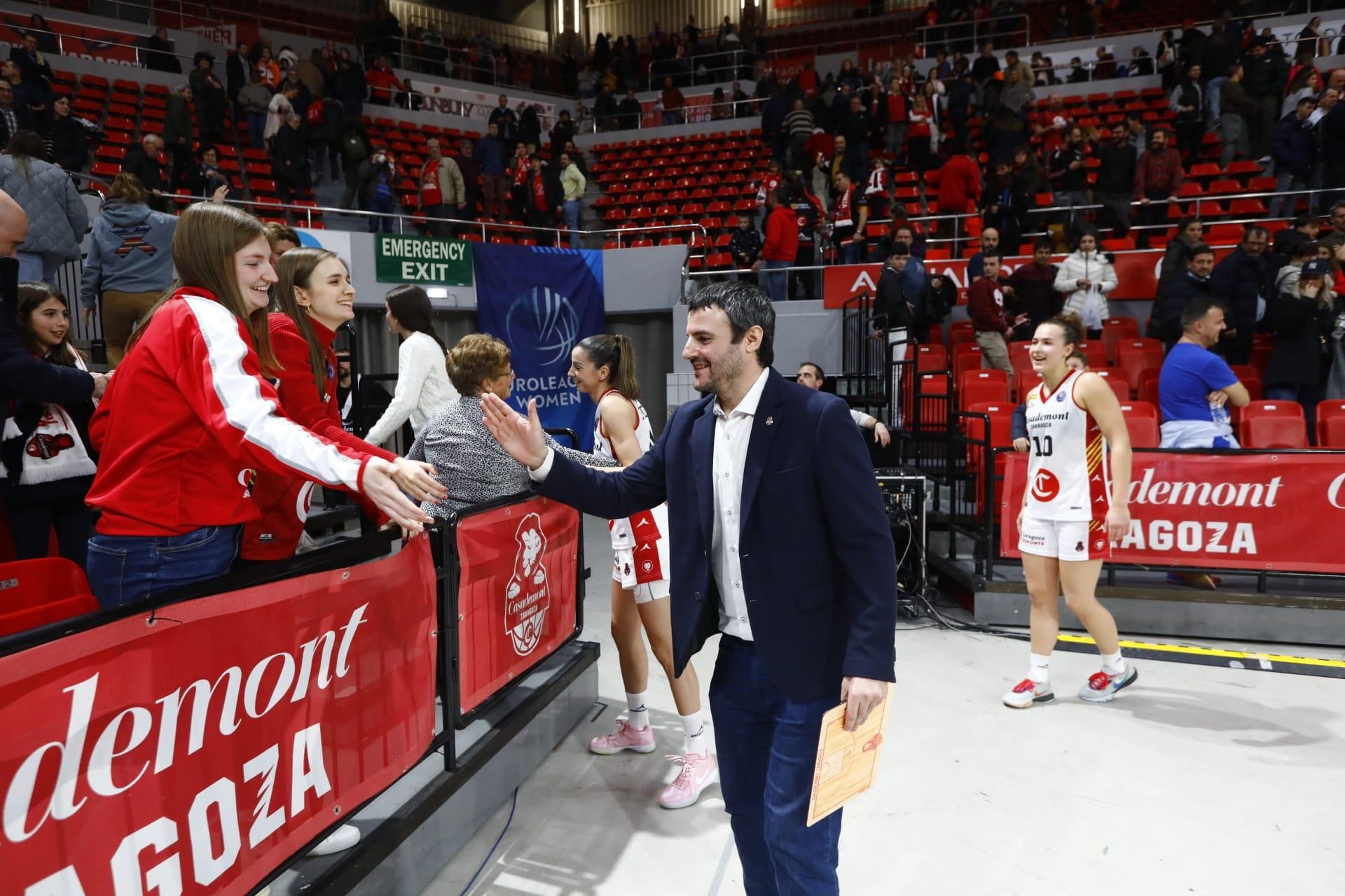 En imágenes | El Casademont Zaragoza hace historia y se mete en cuartos de Euroliga