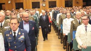 Felipe González davant la cúpula militar: «Una guerra nuclear no es pot guanyar»