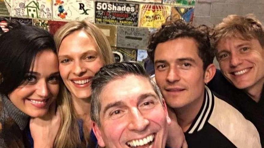 Imagen de Orlando Bloom y Katy Perry juntos en un cumpleaños.