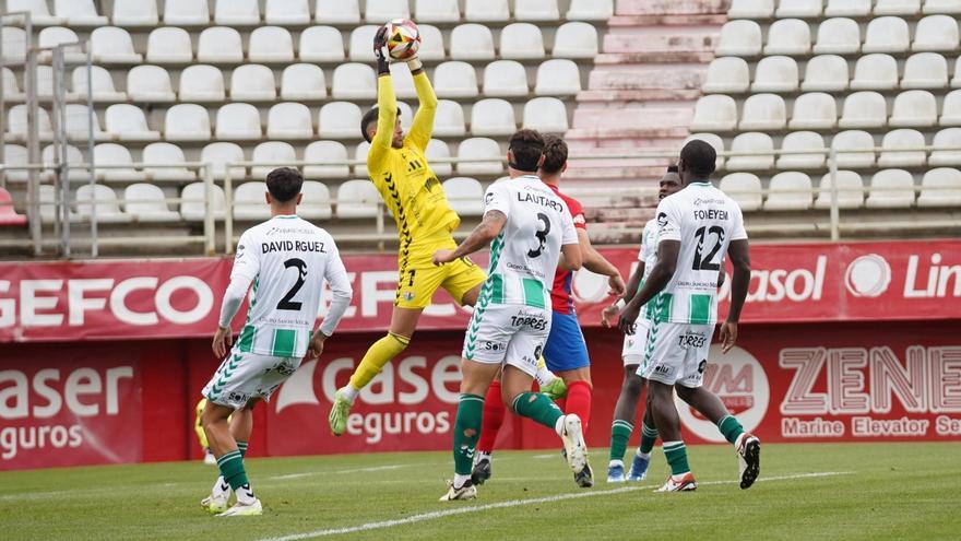 El Antequera CF prolonga en Algeciras su racha de victorias (2-3)