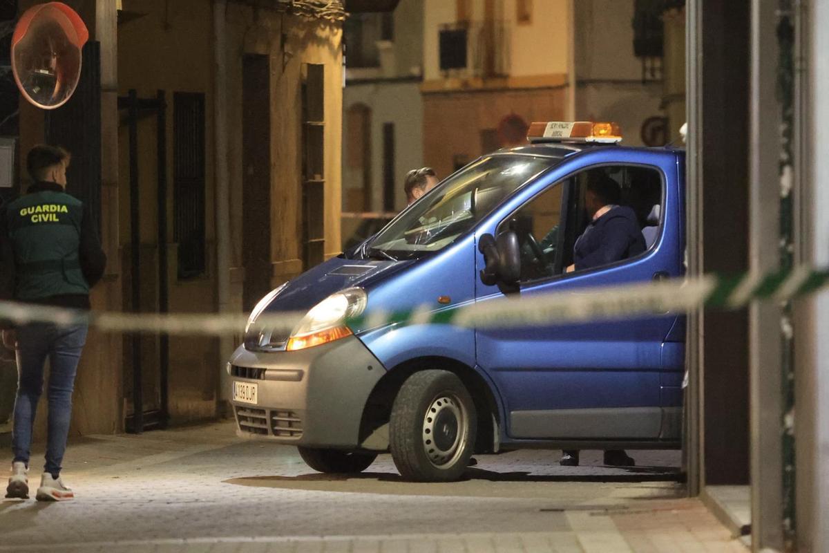 Galería de imágenes: Encuentran degolladas en su domicilio de Xilxes a una mujer y a su hija de 12 años