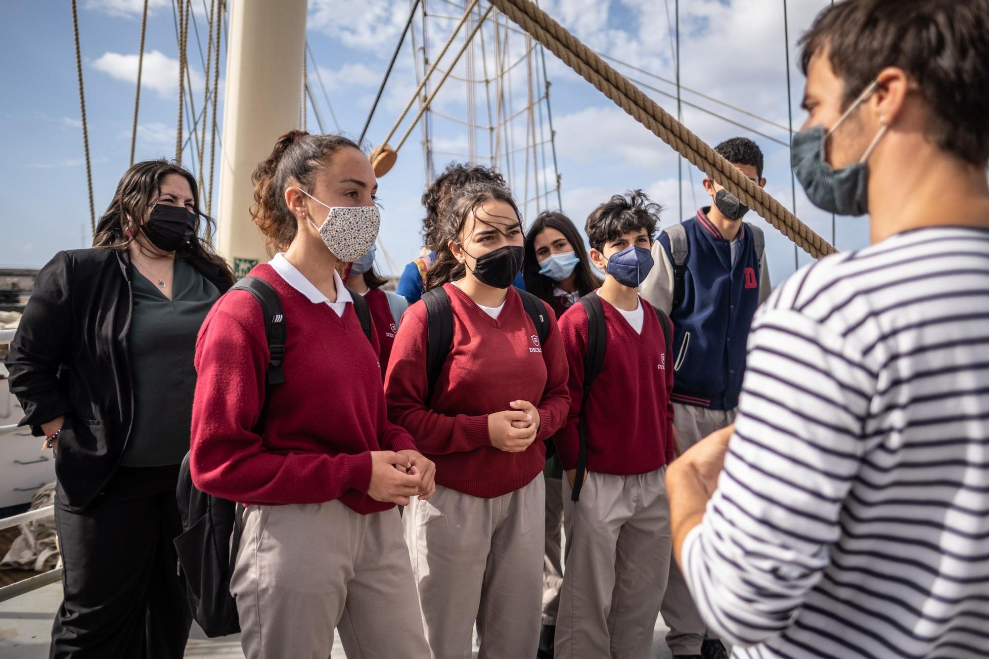 Visita a Tenerife del velero de la ONG medioambiental ‘Wings of the Ocean’