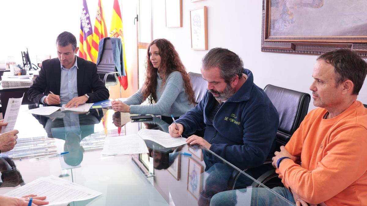 Firma del convenio.